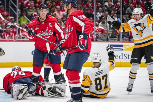 Caps penguins 2025